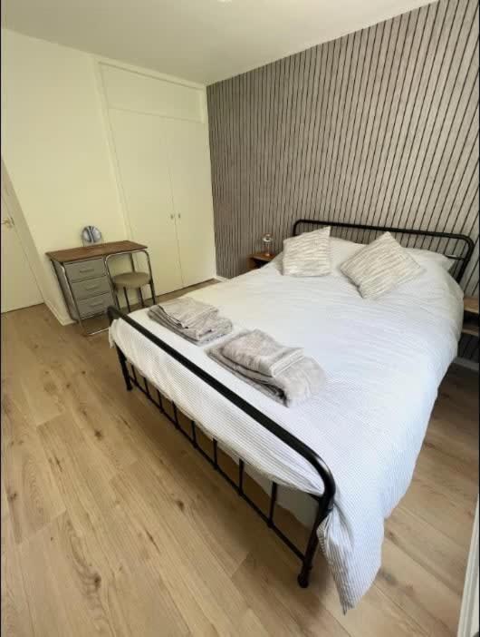 Montague Central One Bedroom Flat With Parking Μπρίστολ Εξωτερικό φωτογραφία
